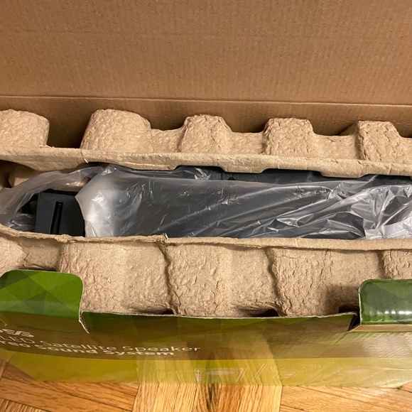 Stereo Sound System - Picture 2 of 7